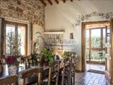 Splendido Casale 250 mq  con  3.200 mq di Terreno