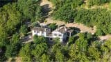 Caratteristica Casa di Campagna ristrutturata con 9 ha di Terreno