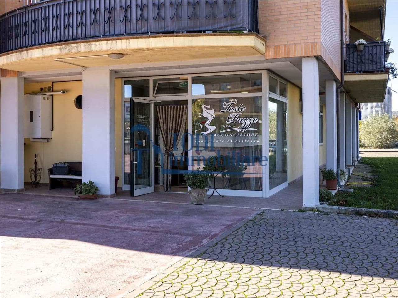 Locale Commerciale